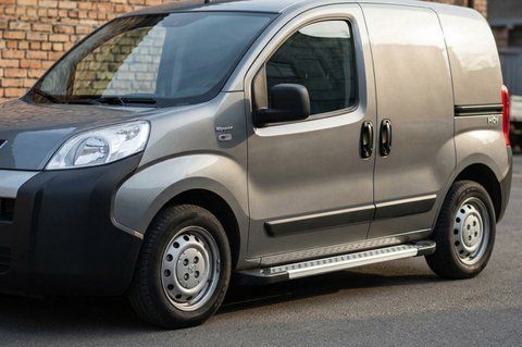 Бокові пороги New Vision Grey (2 шт., алюміній) для Fiat Fiorino/Qubo 2008-2024 рр 78408 фото