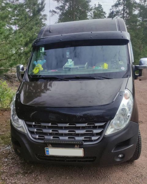 Козирьок на лобове скло V2 (чорний глянець, 5мм) для Renault Master 2011-2023 рр 118273 фото
