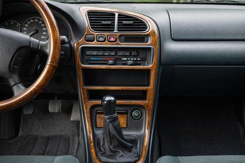 Накладки на панель (горіх, F 1994-1997) для Mazda 323 рр 13865 фото