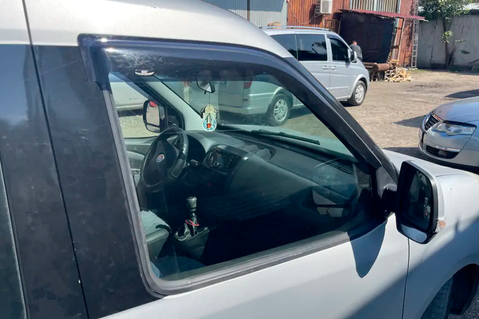 Вітровики (2 шт, HIC) для Opel Combo 2012-2018 рр 86346 фото