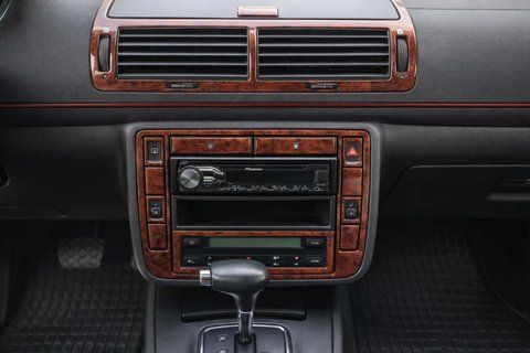 Декоративна накладка на панель Карбон для Seat Alhambra 1996-2010 рр 25138 фото