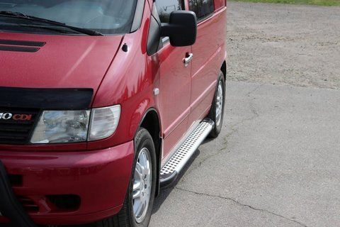 Бокові пороги Allmond Grey (2 шт., алюм.) для Mercedes Vito W638 1996-2003 рр 2040 фото